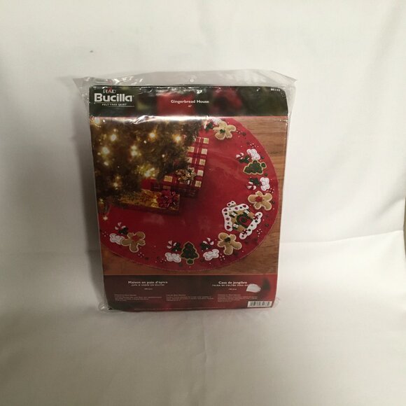 Bucilla Felt Tree Skirt Gingerbread House Christmas Tree Skirt 85133 43 " - Picture 2 of 3